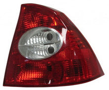 Load image into Gallery viewer, פנס אחורי ימין פורד פוקוס 06-08 S101985   שנתון 06-11