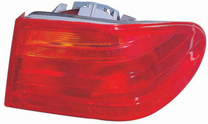 פנס אחורי ימין חיצוני מרצדס 210 96-00 (E-CLASS) S131589   שנתון 96-00