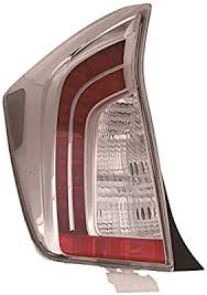 פנס אחורי ימין טויוטה פריוס 12-15 S425083   שנתון 12-15