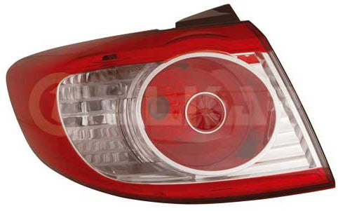 פנס אחורי ימין חיצוני יונדאי סנטה-פה 10-12 S618789   שנתון 10-12